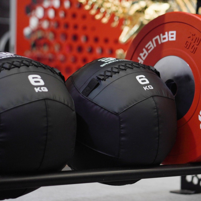 Wall Ball 12 kg (12 kg medical ball)